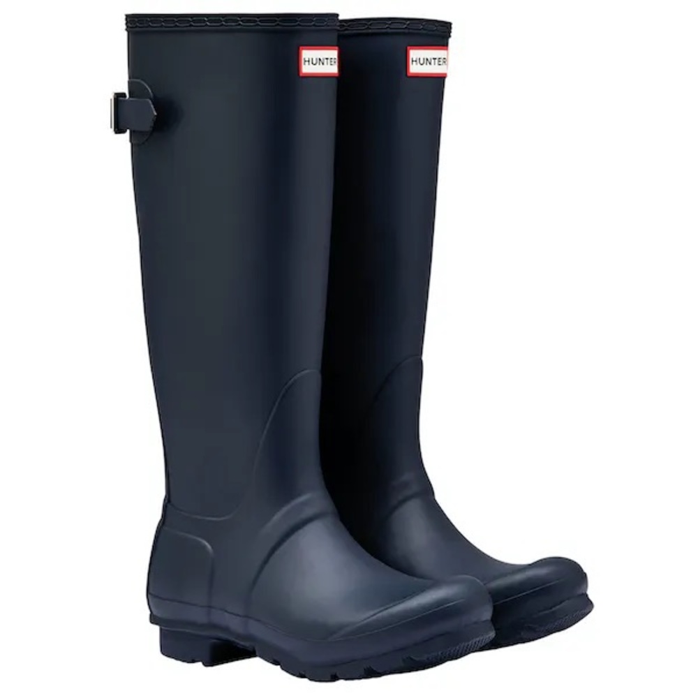Navy blue Hunter rain boots